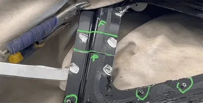 Which Parts Should Be Cut When Repair Tesla Model 3 Rear Fenders?